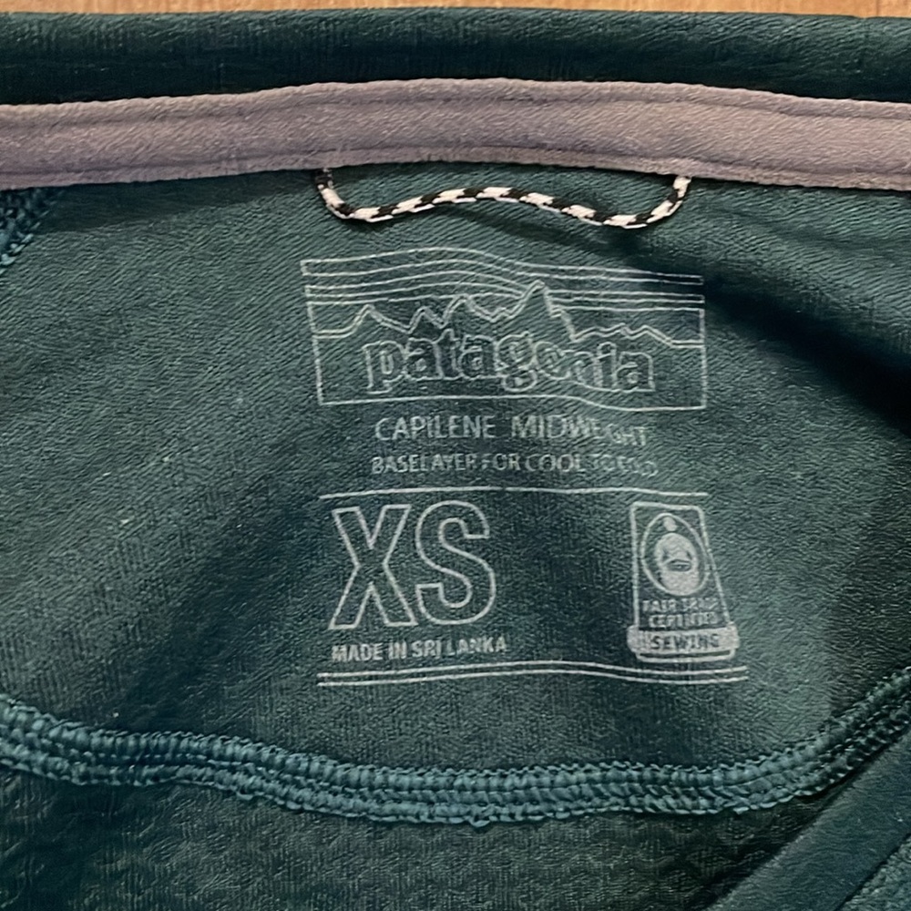 Patagonia Capilene Midweight Baselayer - XS in Green - Picture 4 of 8